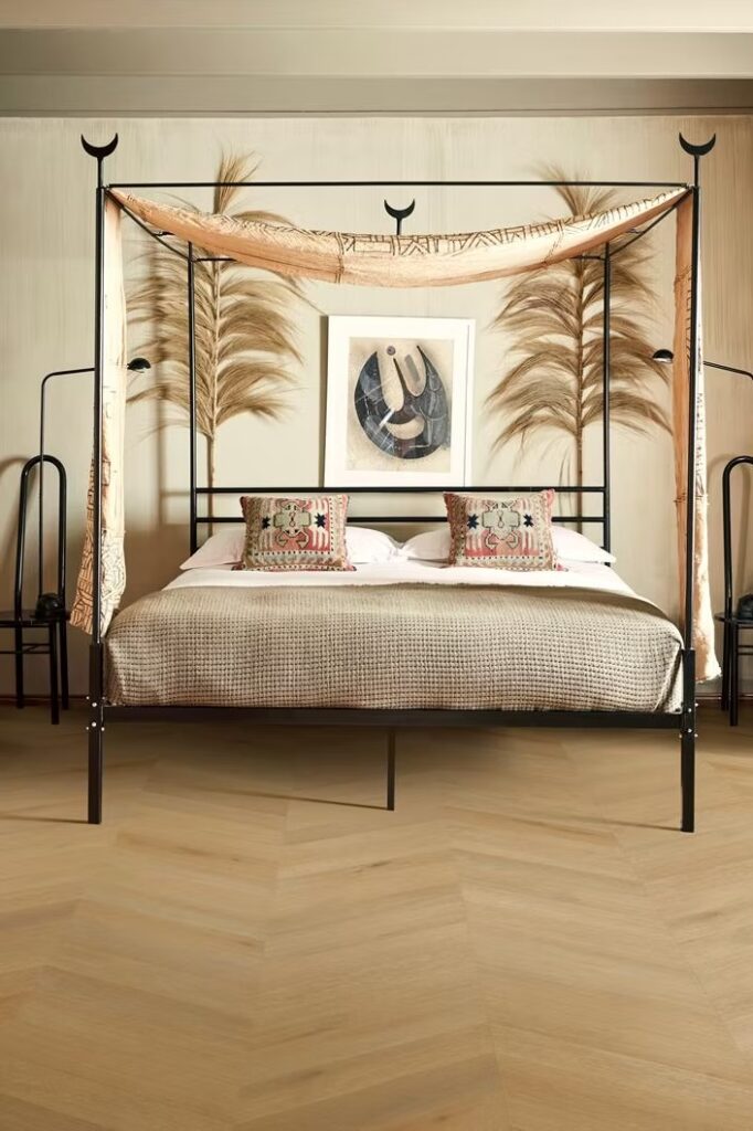 Parquet chevron dans une chambre