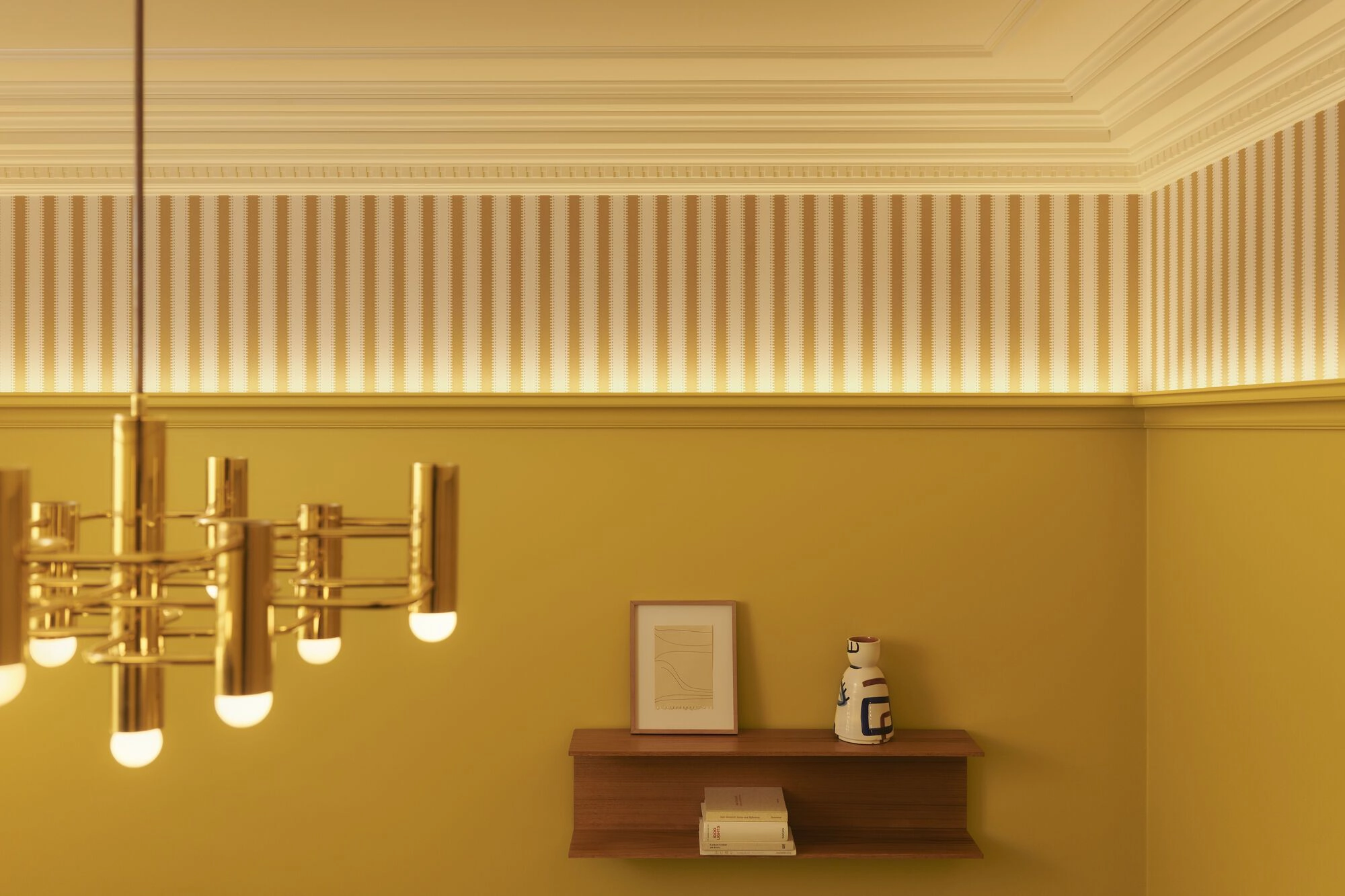 Corniche Orac C328 – Image 3