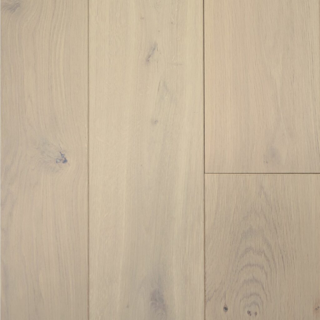Parquet Naofloor chêne massif verni Bois Brut posé dans un appartement
