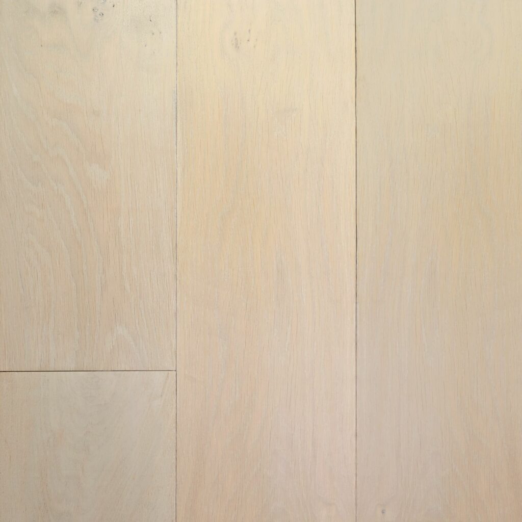 Parquet Naofloor chêne massif huilé Earl Grey dans un mas provençal