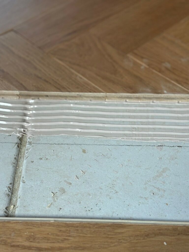 Parquet bâton rompu Design Parquet Village vernis mat à Mouans-Sartoux