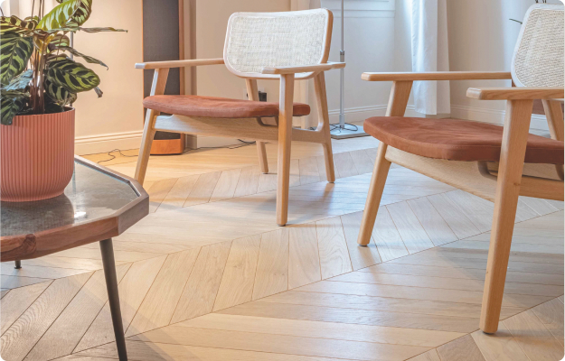 Parquet point de Hongrie en chêne massif français, Parqueterie de France