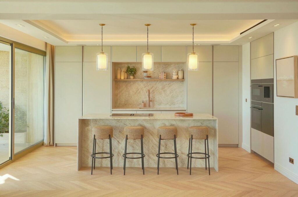 Parquet pointe de Hongrie Design Parquet avenue Albert 1er à Cannes