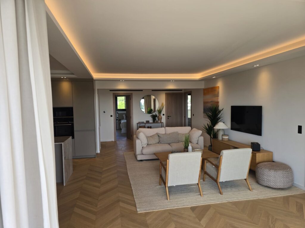 Parquet pointe de Hongrie Design Parquet avenue Albert 1er à Cannes