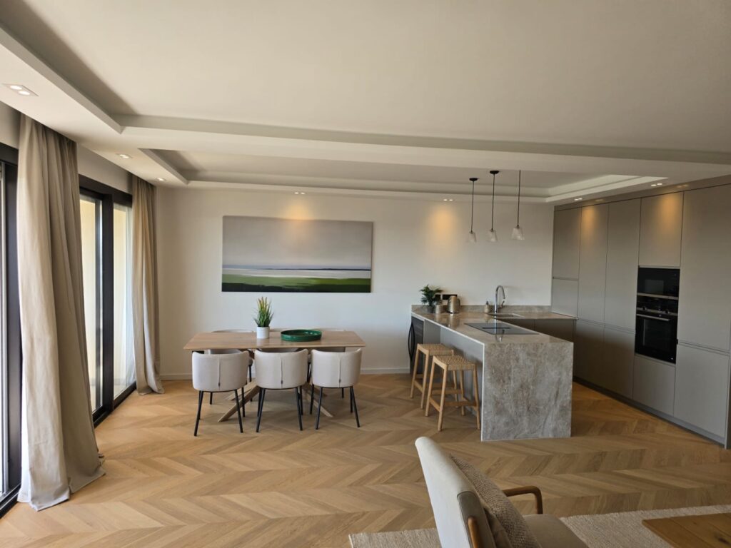 Parquet pointe de Hongrie Design Parquet avenue Albert 1er à Cannes