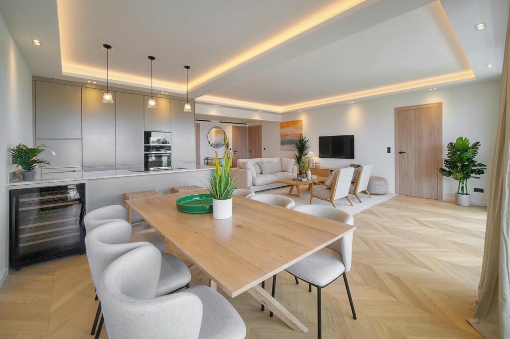 Parquet pointe de Hongrie Design Parquet avenue Albert 1er à Cannes