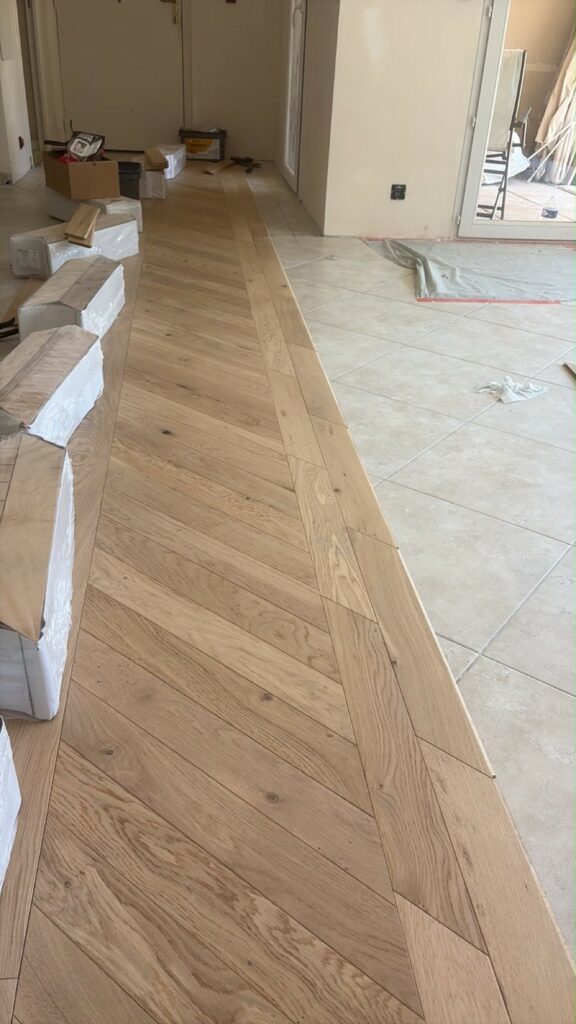 Parquet pointe de Hongrie et lame droite Design Parquet à Cannes