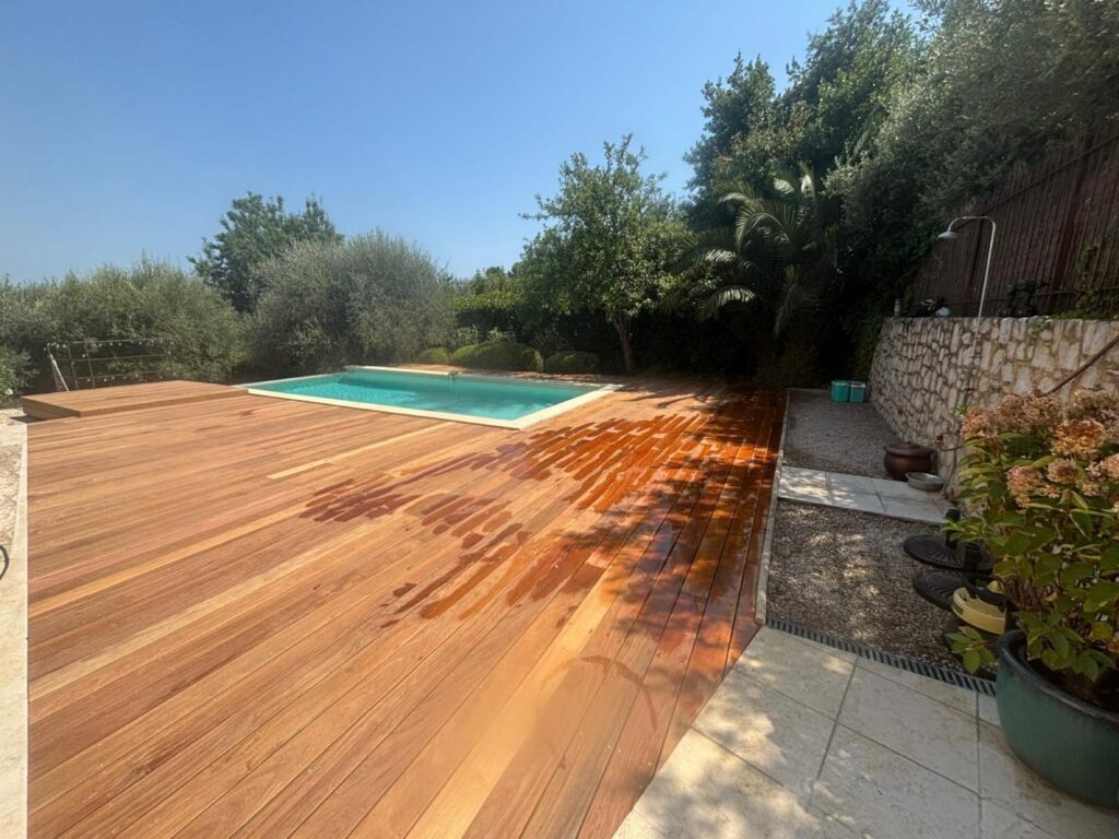 Terrasse en bois exotique cumaru posée à Cagnes-sur-Mer