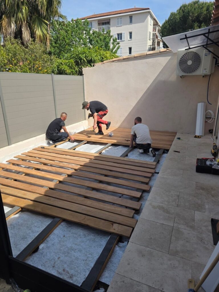 Terrasse en bois exotique cumaru en lames de 3,60 m à Cannes