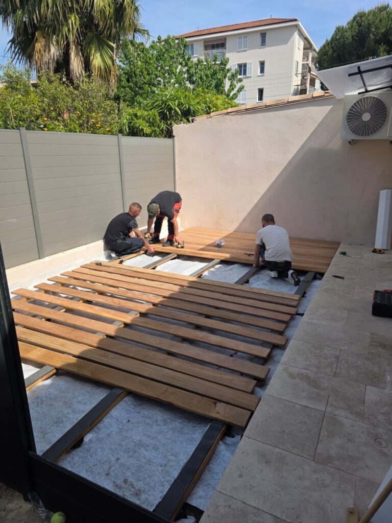 Terrasse en bois exotique cumaru en lames de 3,60 m à Cannes